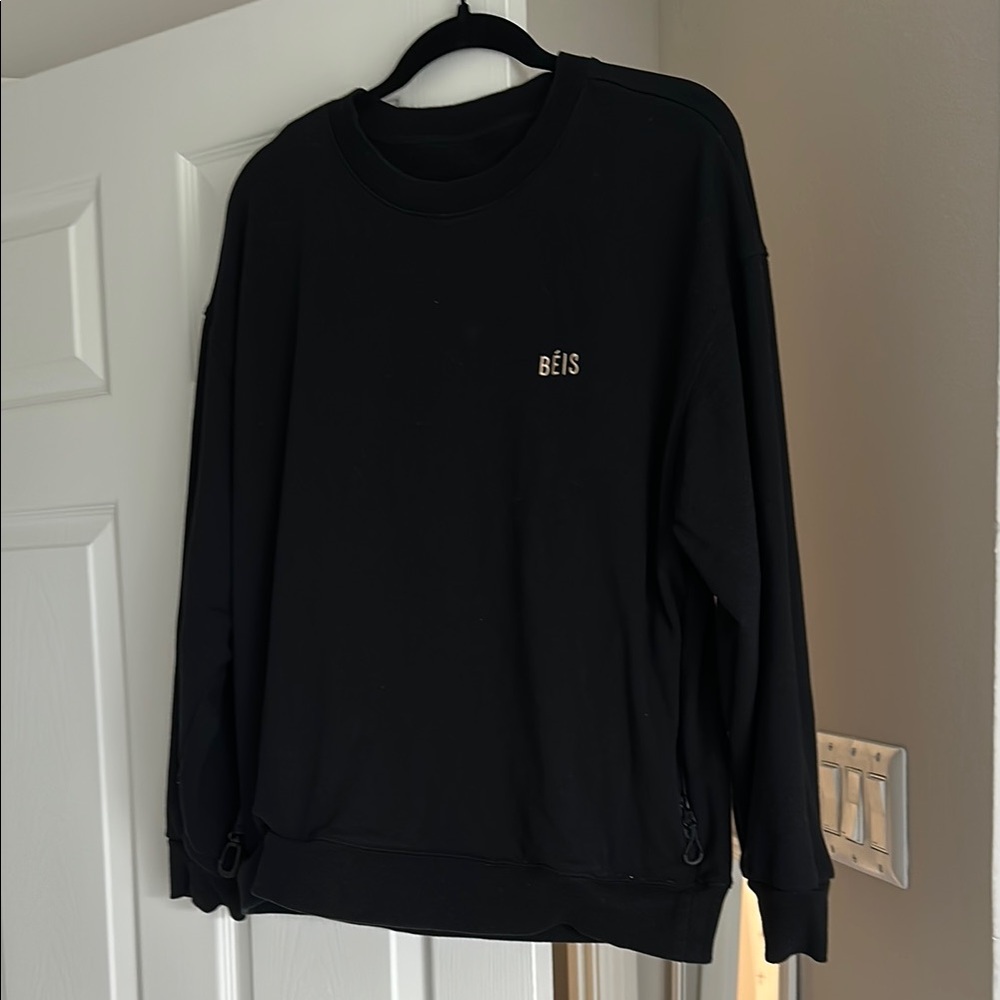 BEIS Black Crewneck Sweater Classic Design